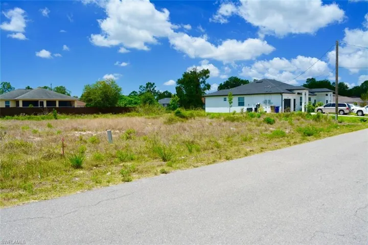 4507 27th St Sw, Lehigh Acres, Florida 33973