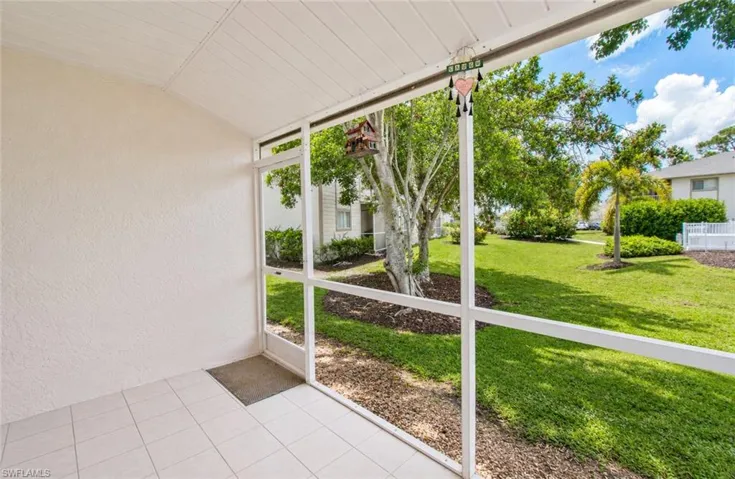 2340 Naples Trace Cir 2, Naples, Florida 34109
