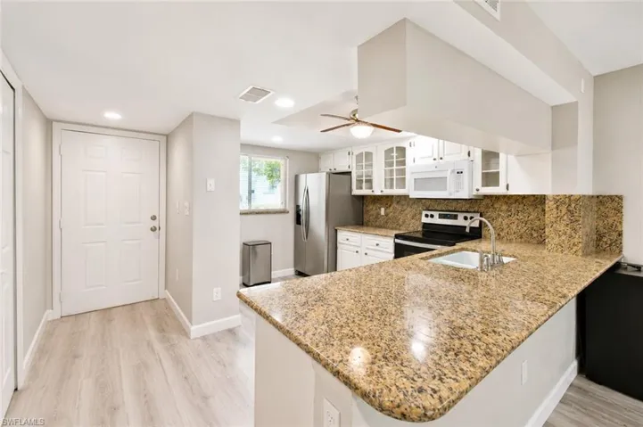 2340 Naples Trace Cir 2, Naples, Florida 34109