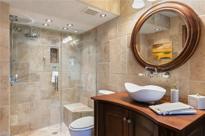 256  Pebble Beach  CIR, Naples, FL 34113