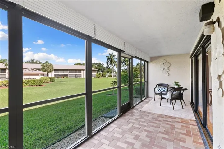 256  Pebble Beach  CIR, Naples, FL 34113