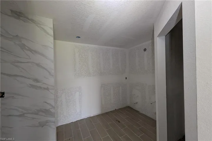 1813 Nw 20th Ter, Cape Coral, Florida 33993