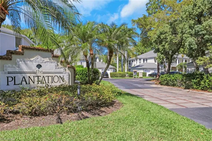 Entrance to Plantation
