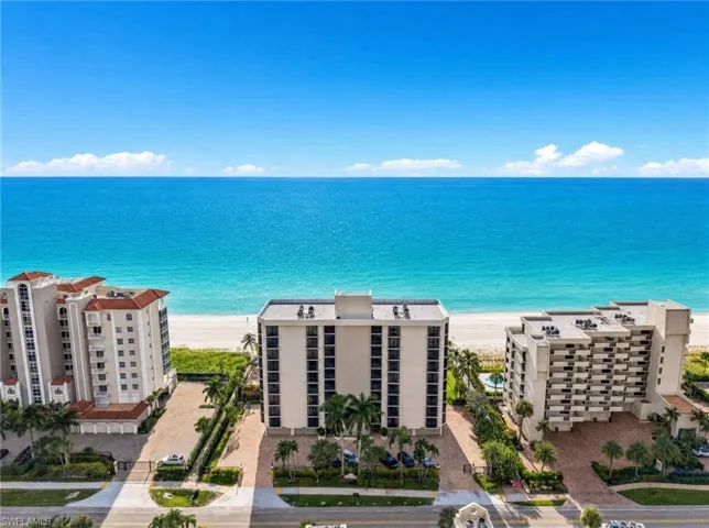 9653 Gulf Shore Dr 702, Naples, Florida 34108
