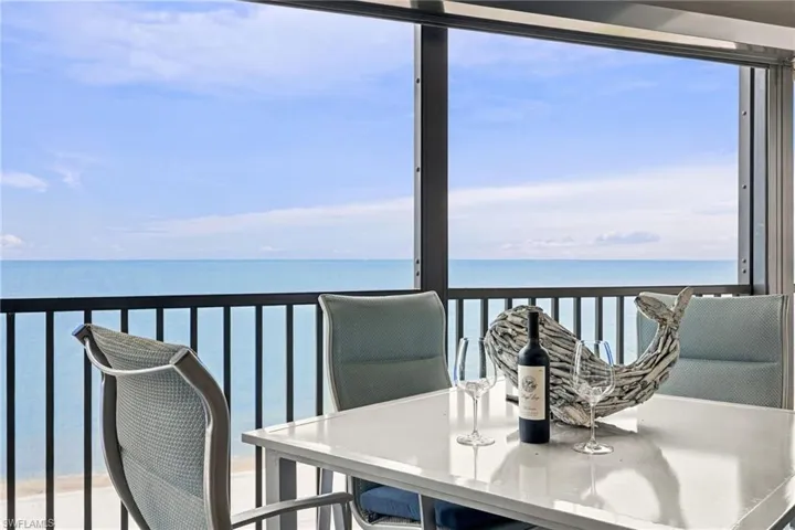 9653 Gulf Shore Dr 702, Naples, Florida 34108