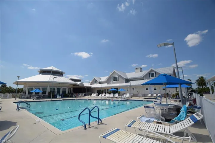 118  Snead  DR, North Fort Myers, FL 33903