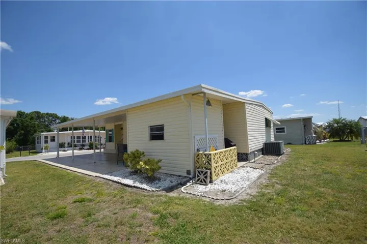 118  Snead  DR, North Fort Myers, FL 33903