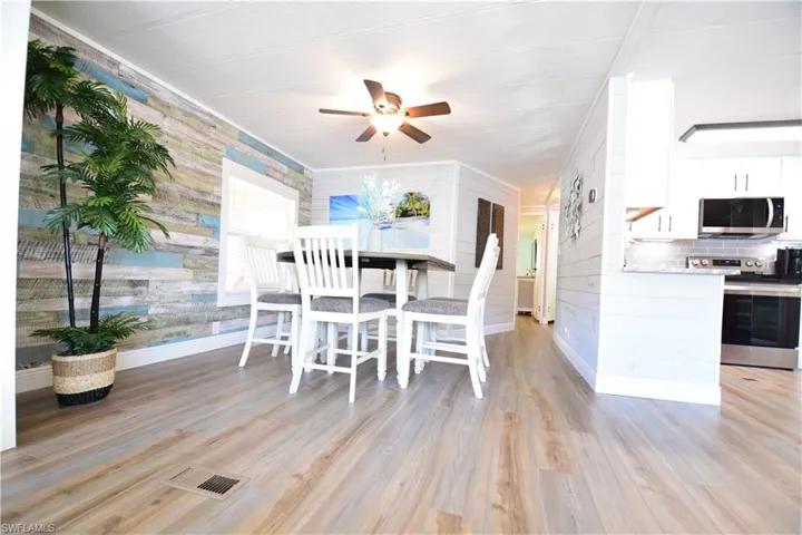 118  Snead  DR, North Fort Myers, FL 33903