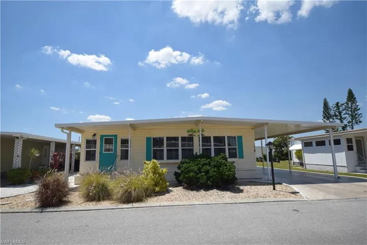 118  Snead  DR, North Fort Myers, FL 33903
