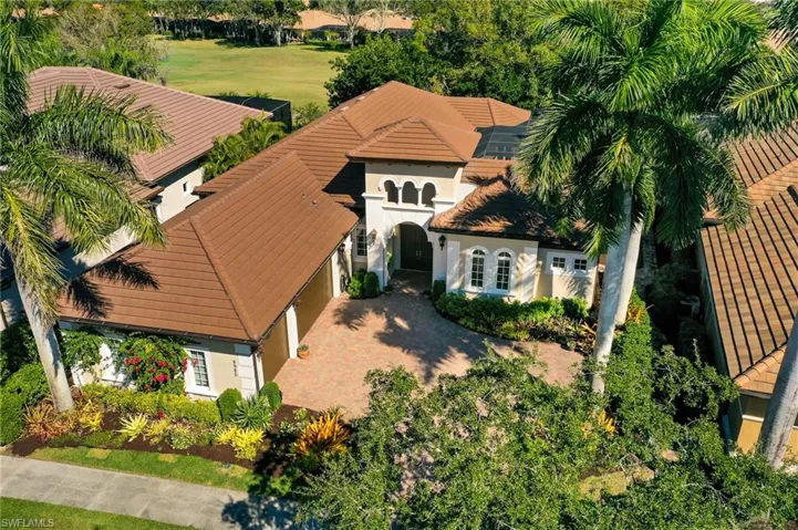 8986  Shenendoah  CIR, Naples, FL 34113