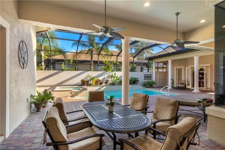 8986  Shenendoah  CIR, Naples, FL 34113