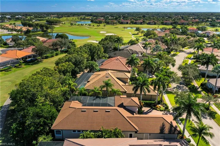 8986  Shenendoah  CIR, Naples, FL 34113