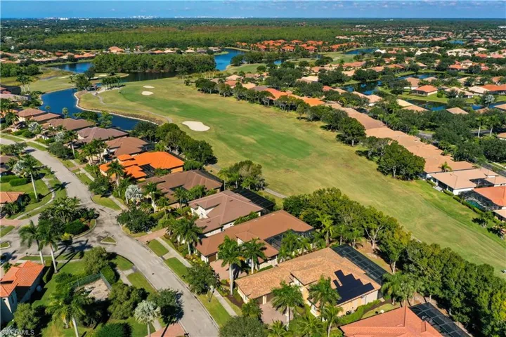 8986  Shenendoah  CIR, Naples, FL 34113