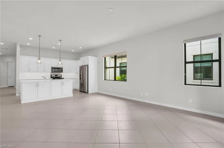 14744  Kingfisher  LOOP, Naples, FL 34120
