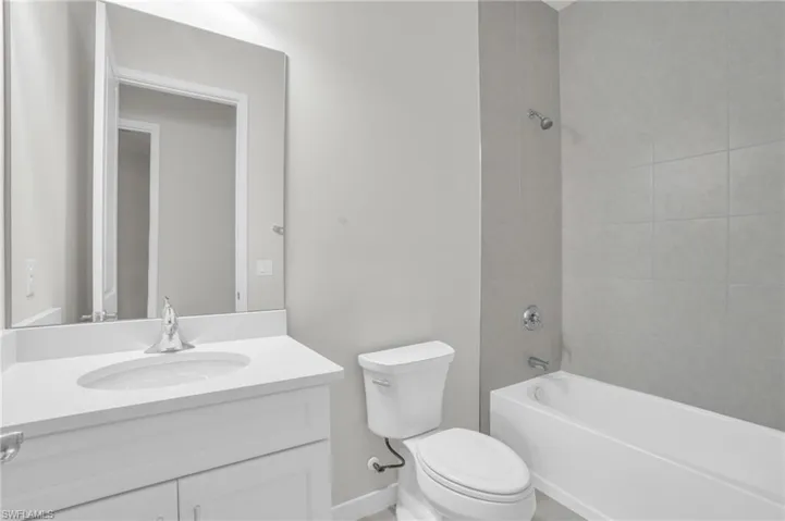 14744  Kingfisher  LOOP, Naples, FL 34120