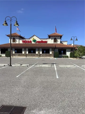 Nearby restaurants