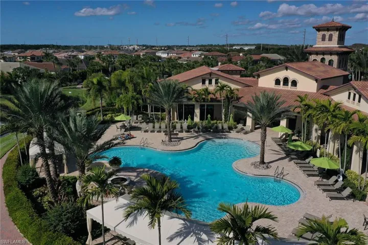 9176 Glenforest Dr, Naples, Florida 34120