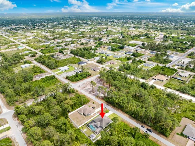 Birds eye view of property