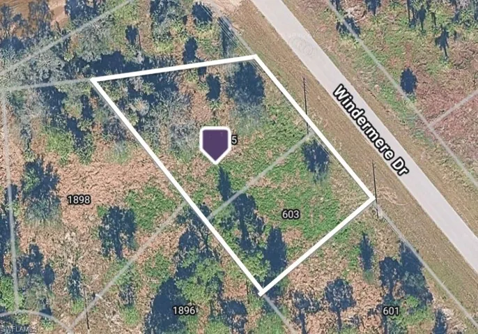 605 Windermere Dr, Lehigh Acres, Florida 33972