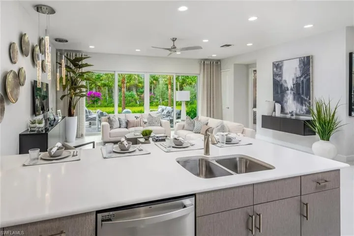 12391  Purple Ficus  WAY, Naples, FL 34120