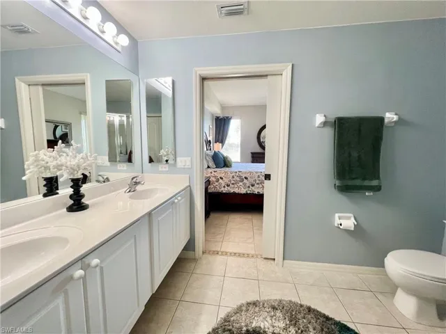 1945  Crestview  WAY, Naples, FL 34119