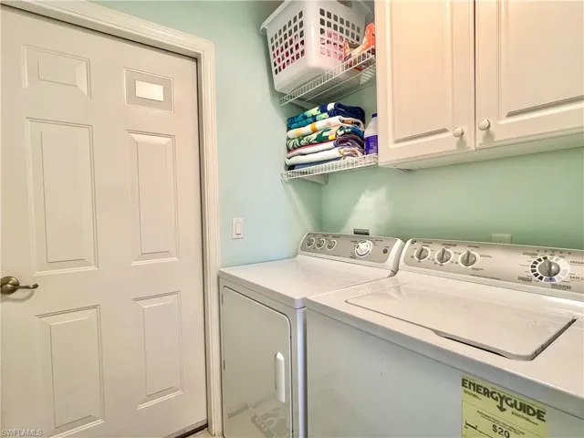 1945  Crestview  WAY, Naples, FL 34119