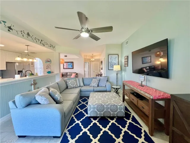 1945  Crestview  WAY, Naples, FL 34119