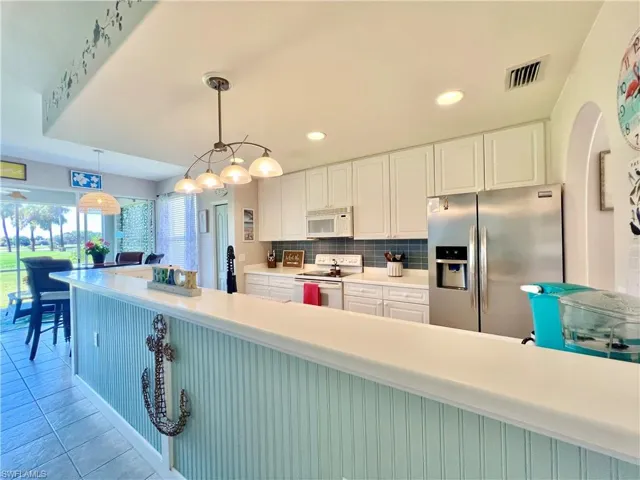 1945  Crestview  WAY, Naples, FL 34119
