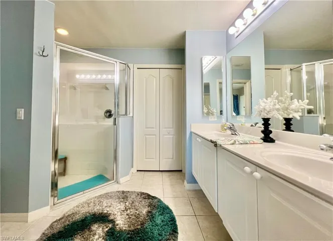 1945  Crestview  WAY, Naples, FL 34119