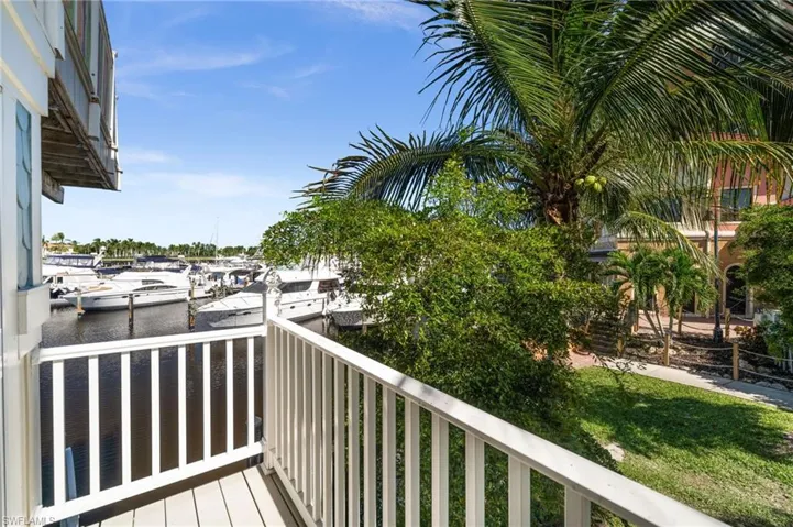 5898 Shell Cove Dr, Cape Coral, Florida 33914