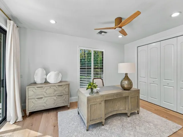 9833 Clear Lake Cir, Naples, Florida 34109