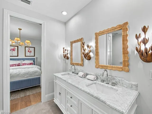 9833 Clear Lake Cir, Naples, Florida 34109