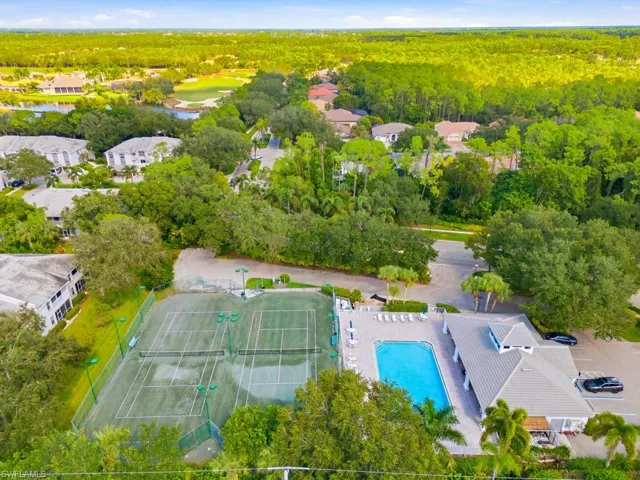 9833 Clear Lake Cir, Naples, Florida 34109