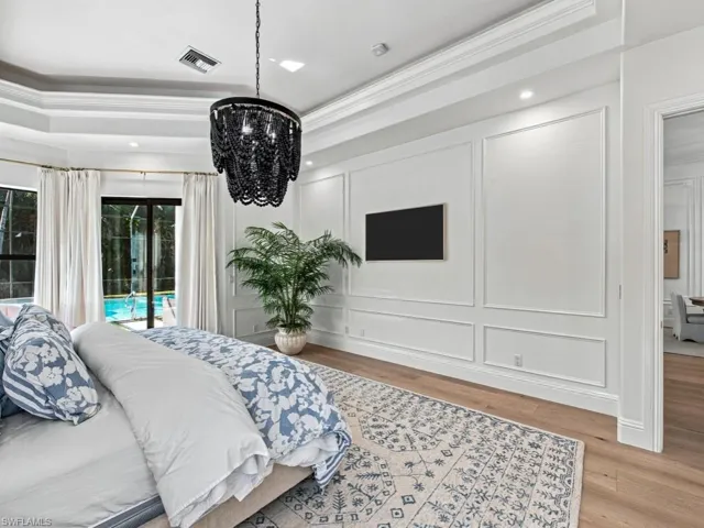 9833 Clear Lake Cir, Naples, Florida 34109