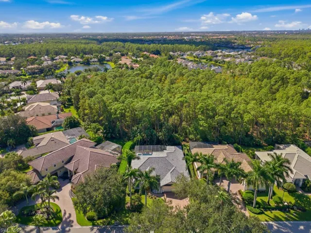 9833 Clear Lake Cir, Naples, Florida 34109