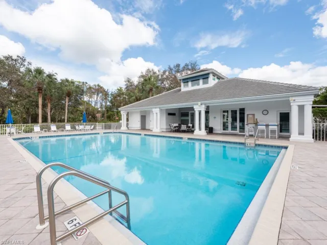 9833 Clear Lake Cir, Naples, Florida 34109