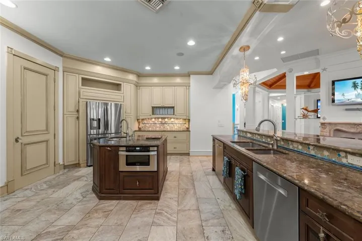 4725 Rue Belle Mer, Sanibel, Florida 33957
