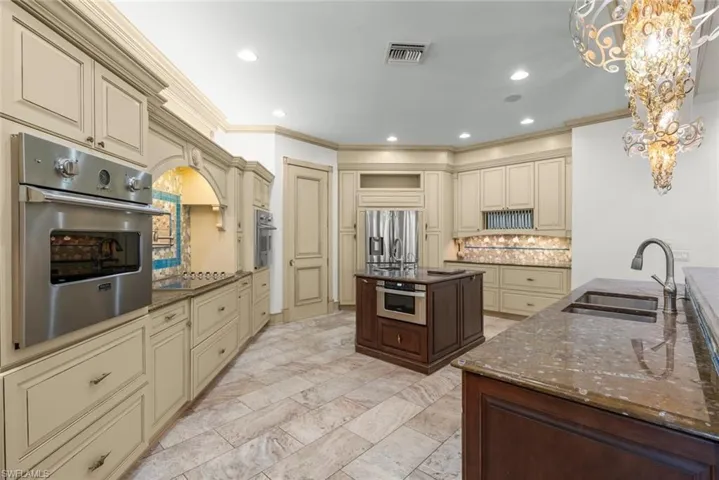 4725 Rue Belle Mer, Sanibel, Florida 33957