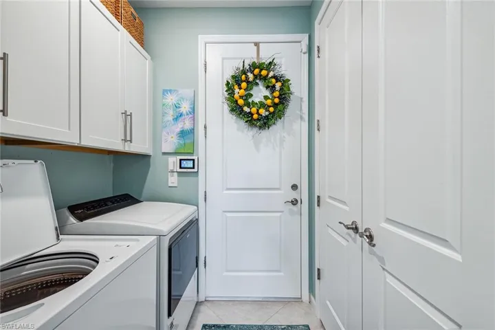 2223  Yellowfin  CIR, Naples, FL 34114