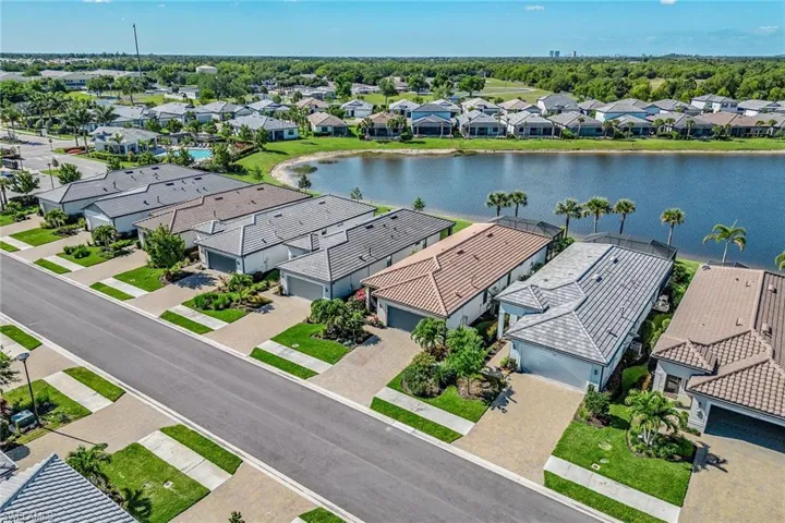 2223  Yellowfin  CIR, Naples, FL 34114