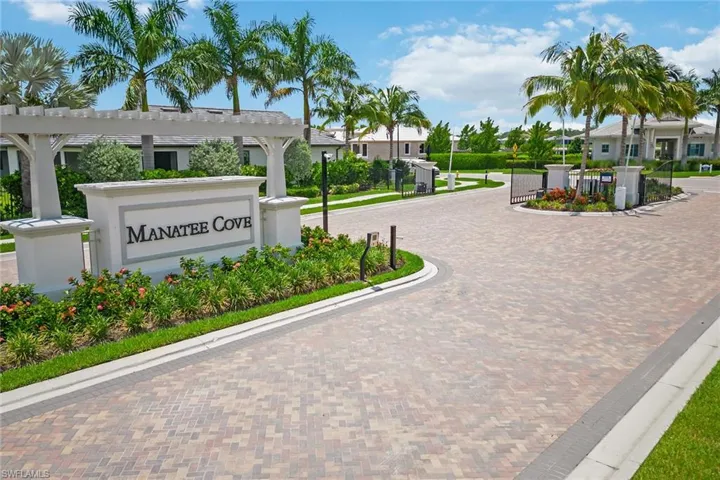 2223  Yellowfin  CIR, Naples, FL 34114