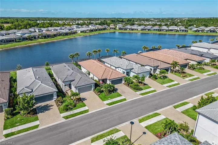 2223  Yellowfin  CIR, Naples, FL 34114