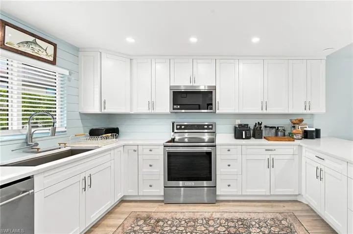 1417 Chesapeake Ave 106, Naples, Florida 34102