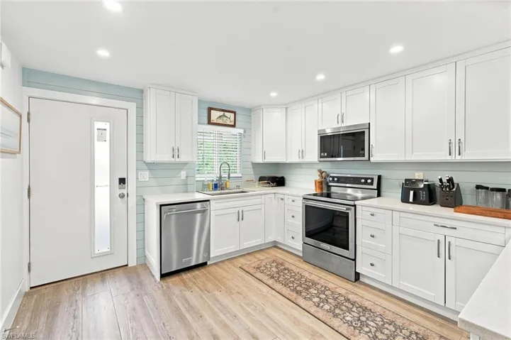 1417 Chesapeake Ave 106, Naples, Florida 34102