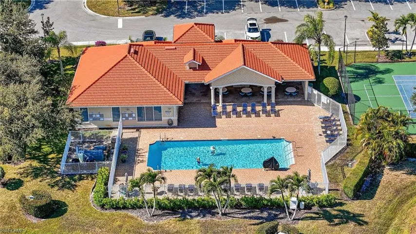 7871  Sanctuary  CIR, Naples, FL 34104