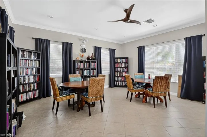 7871  Sanctuary  CIR, Naples, FL 34104