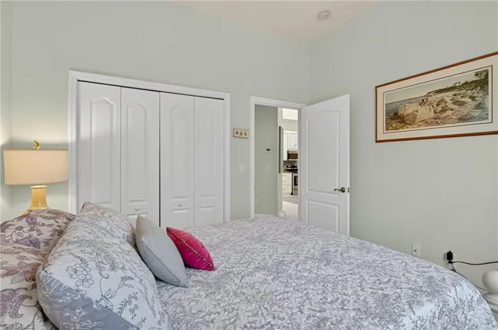 7871  Sanctuary  CIR, Naples, FL 34104