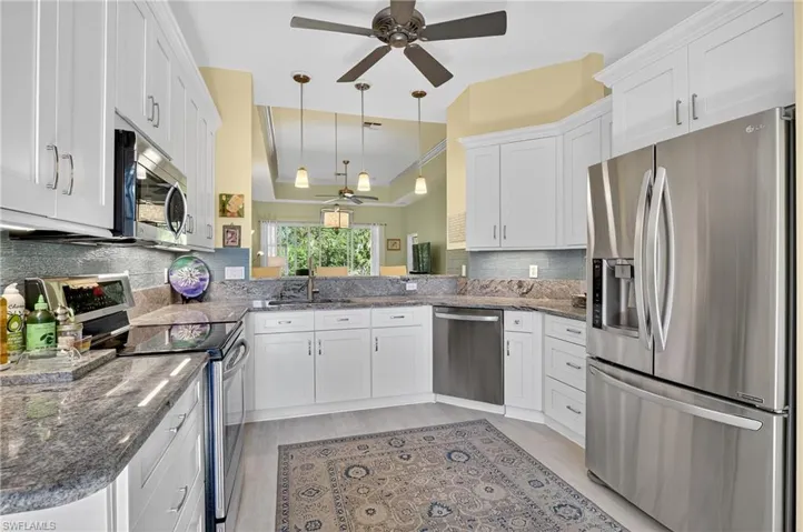 7871  Sanctuary  CIR, Naples, FL 34104