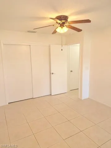 2nd bedroom reverse view.