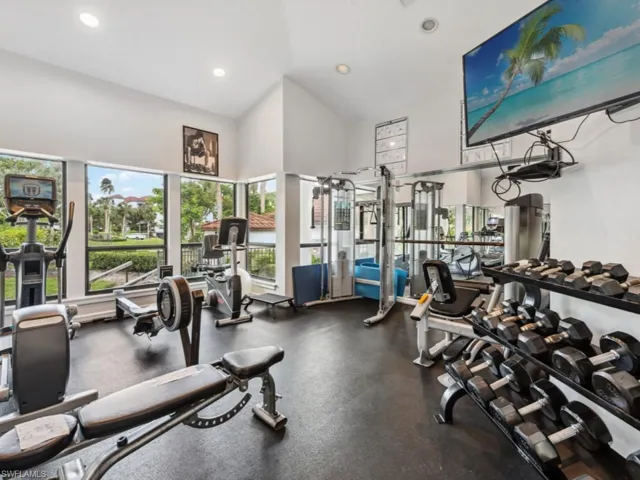 232 La Peninsula Blvd 232, Naples, Florida 34113